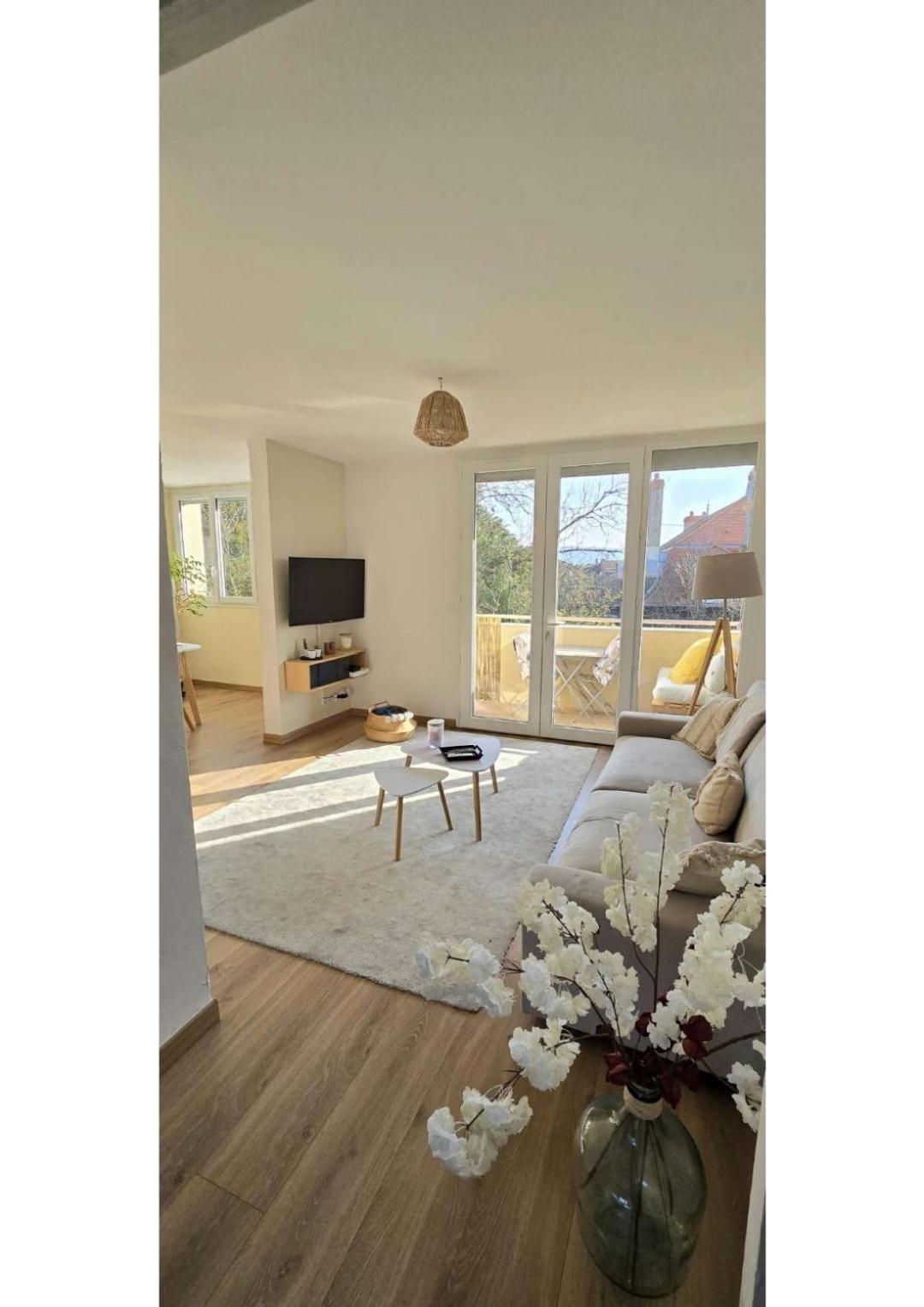 Superbe T3 Cosy, Parking Gratuit + Balcon Apartment รีอง ภายนอก รูปภาพ