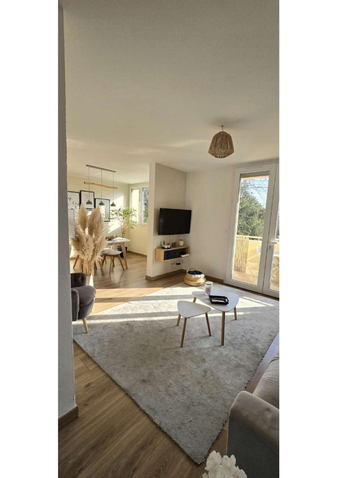 Superbe T3 Cosy, Parking Gratuit + Balcon Apartment รีอง ภายนอก รูปภาพ