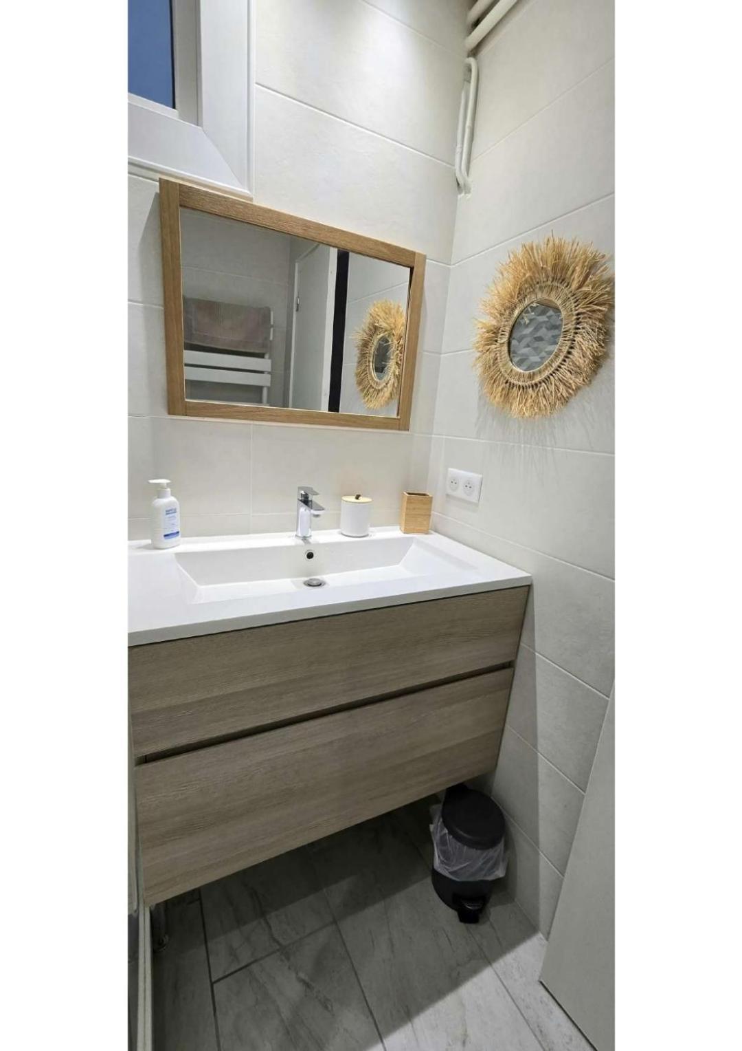 Superbe T3 Cosy, Parking Gratuit + Balcon Apartment รีอง ภายนอก รูปภาพ