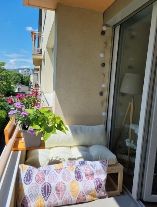 Superbe T3 Cosy, Parking Gratuit + Balcon Apartment รีอง ภายนอก รูปภาพ
